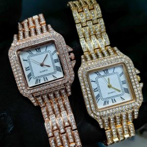 Ladies luxurious diamond watch-202